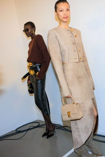 Look 4